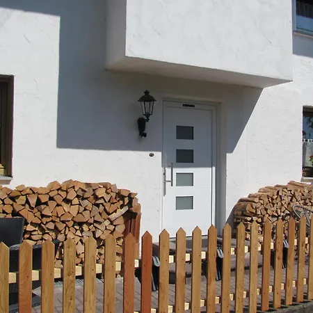 #5 Sonniges Helles Komf Einzelzimmer Mit Wg Bad W-lan Frei Airport Nah Gelegen Homestay *